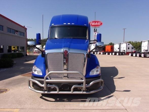 Kenworth T680 Седельные тягачи