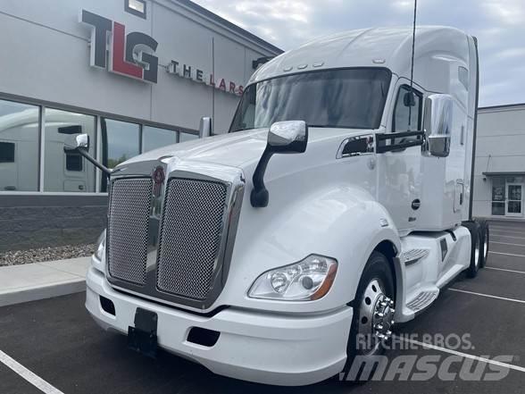 Kenworth T680 Седельные тягачи