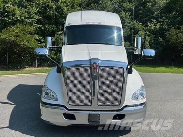 Kenworth T680 Седельные тягачи