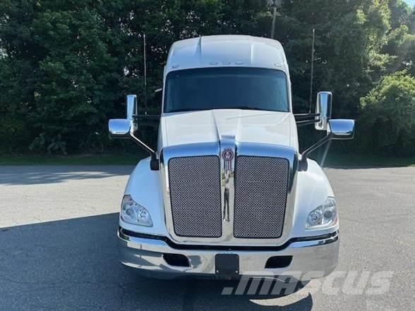 Kenworth T680 Седельные тягачи