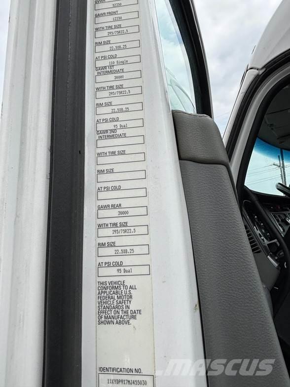 Kenworth T680 Седельные тягачи