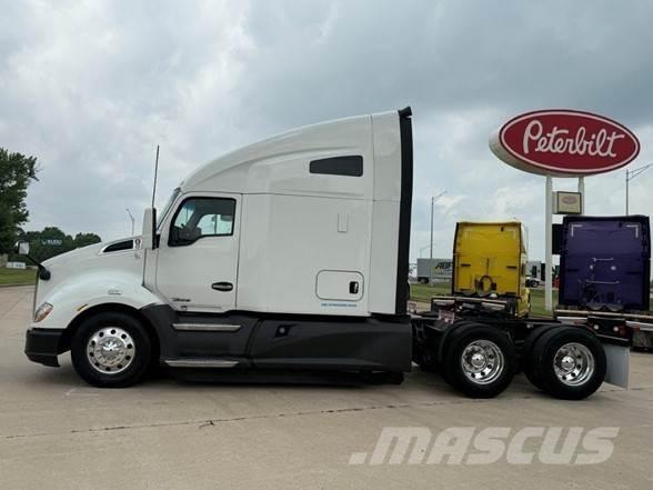 Kenworth T680 Седельные тягачи