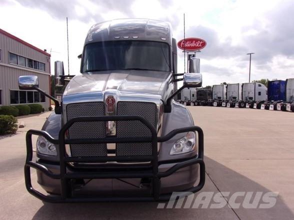 Kenworth T680 Седельные тягачи