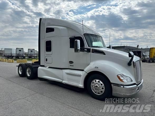 Kenworth T680 Седельные тягачи