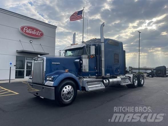 Kenworth W900 Седельные тягачи