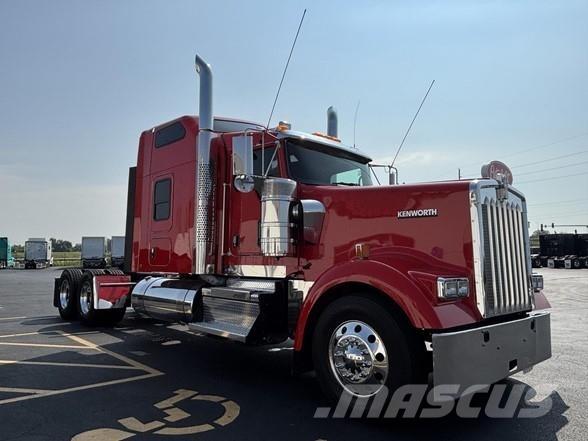 Kenworth W900 Седельные тягачи
