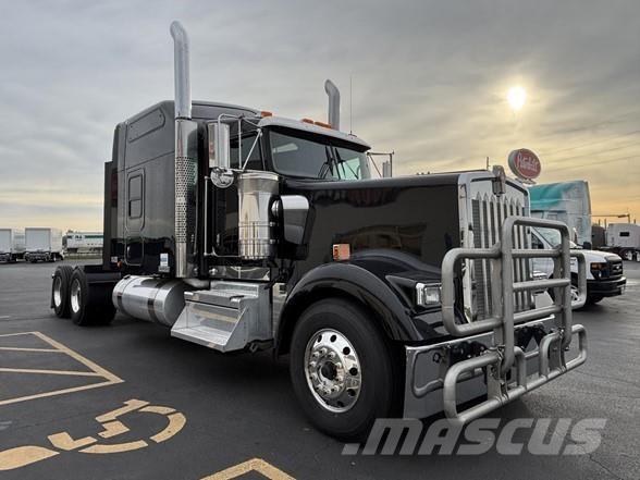 Kenworth W900 Седельные тягачи