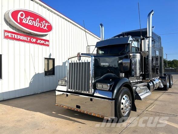 Kenworth W900 Седельные тягачи