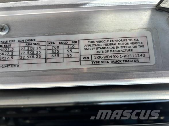 Kenworth W900 Седельные тягачи