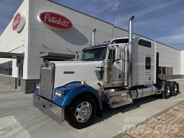 Kenworth W900B Седельные тягачи