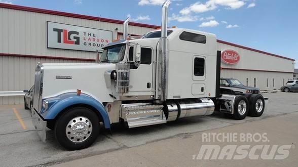 Kenworth W900L Седельные тягачи