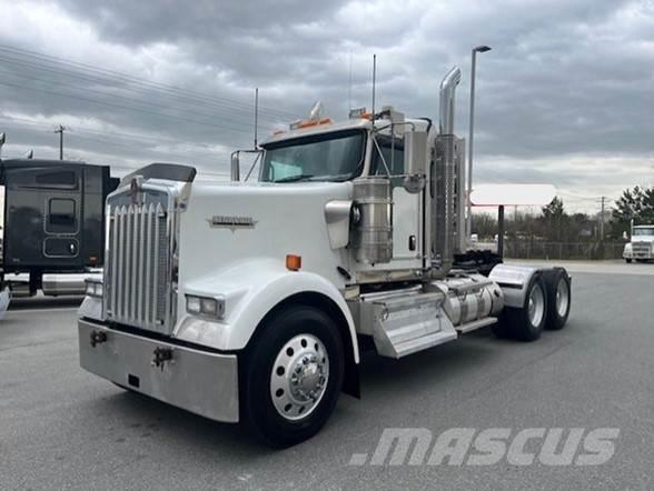 Kenworth W900L Седельные тягачи