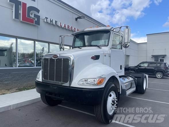 Peterbilt 337 Седельные тягачи