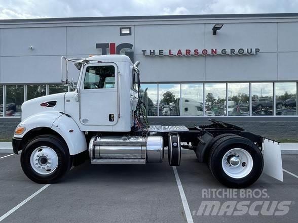 Peterbilt 337 Седельные тягачи