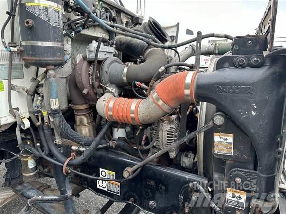 Peterbilt 337 Седельные тягачи