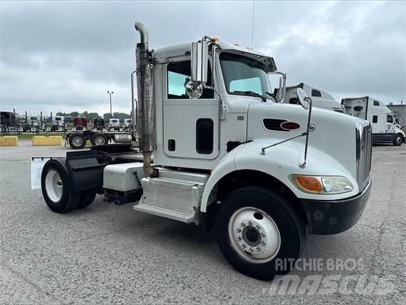 Peterbilt 337 Седельные тягачи