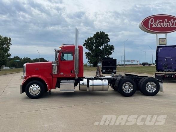 Peterbilt 389 Седельные тягачи