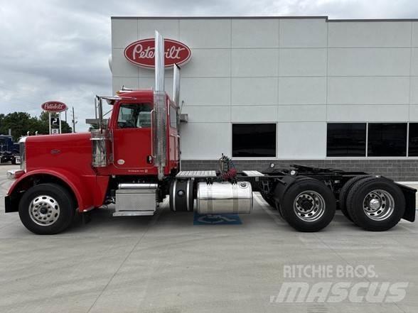Peterbilt 389 Седельные тягачи