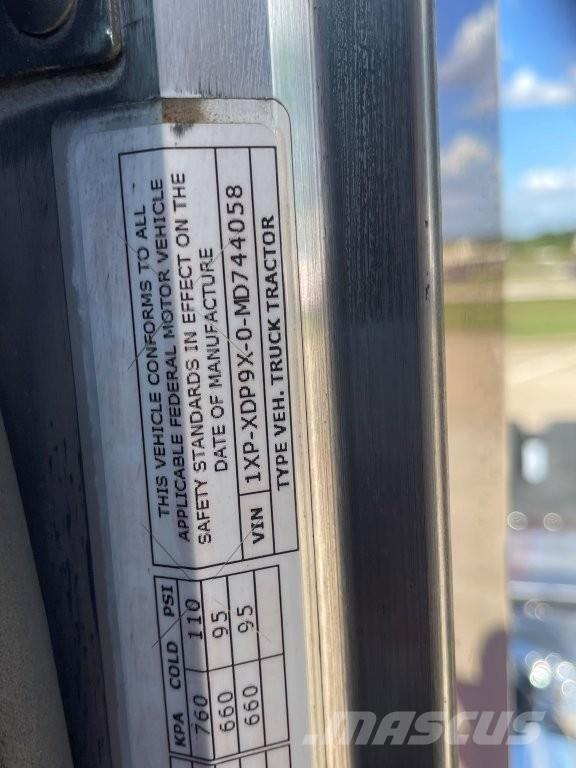 Peterbilt 389 Седельные тягачи