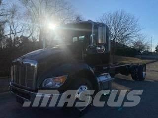 Peterbilt 536 Шасси с кабиной