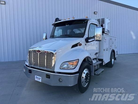 Peterbilt 536 Строительная техника - Другие