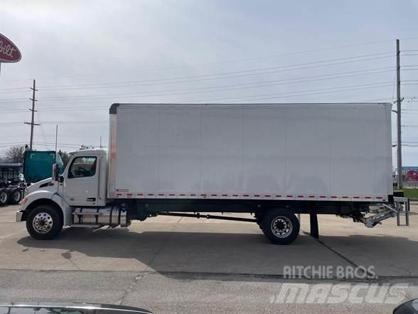 Peterbilt 536 Строительная техника - Другие
