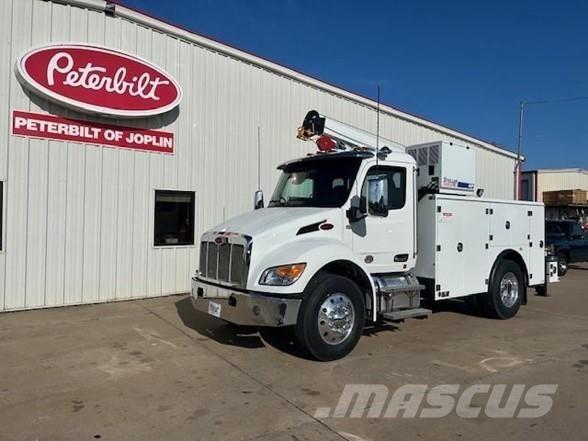 Peterbilt 536 Строительная техника - Другие