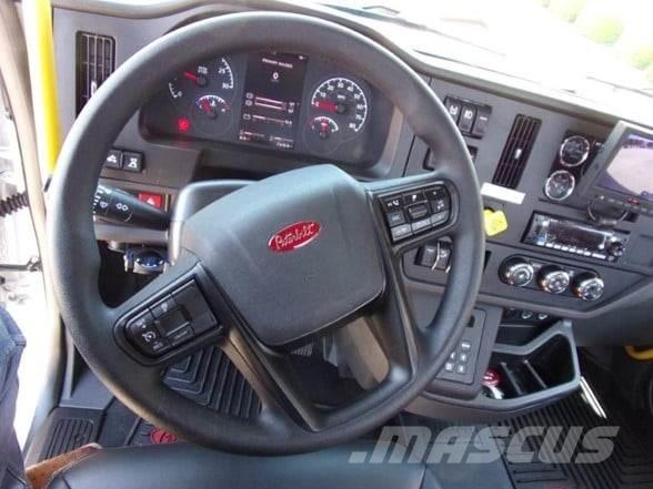 Peterbilt 536 Строительная техника - Другие