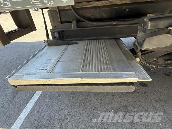 Peterbilt 537 Грузовики-Фургоны