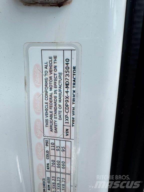 Peterbilt 567 Седельные тягачи