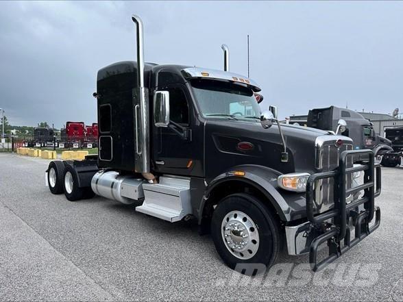 Peterbilt 567 Седельные тягачи