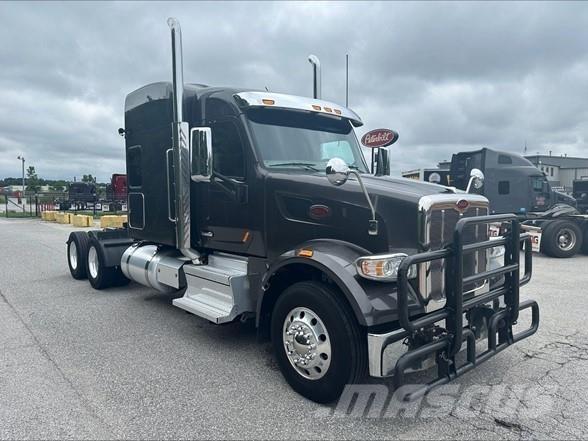 Peterbilt 567 Седельные тягачи