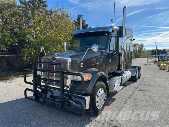 Peterbilt 567 Седельные тягачи