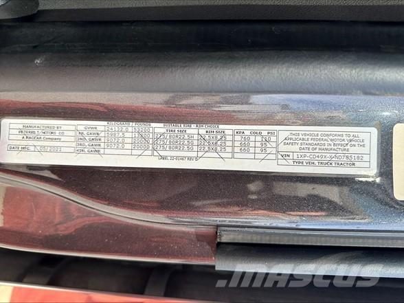 Peterbilt 567 Седельные тягачи