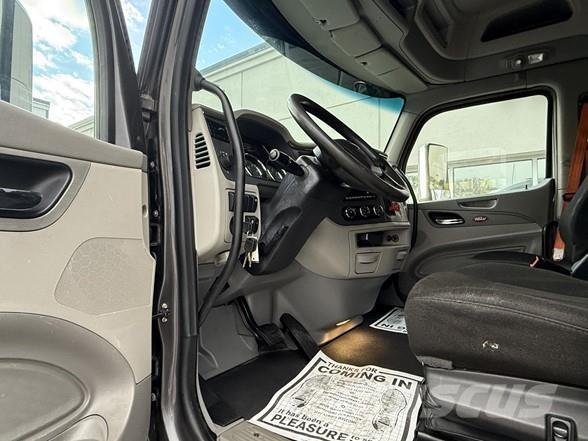 Peterbilt 567 Tractor Units