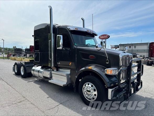 Peterbilt 567 Седельные тягачи