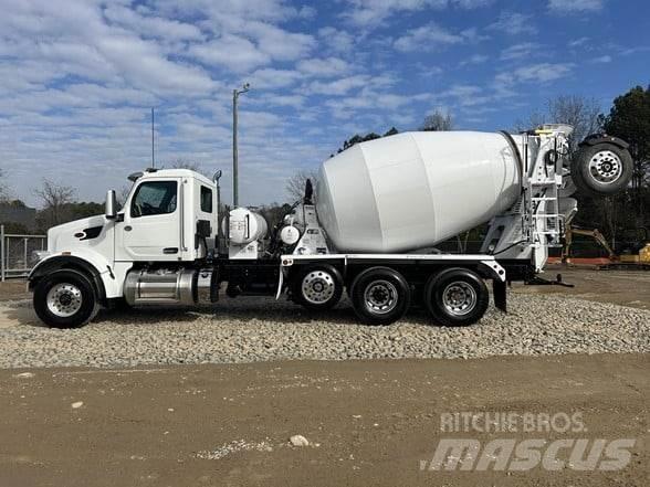 Peterbilt 567 Строительная техника - Другие