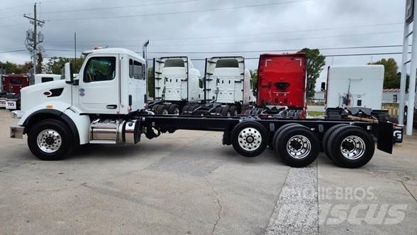 Peterbilt 567 Шасси с кабиной