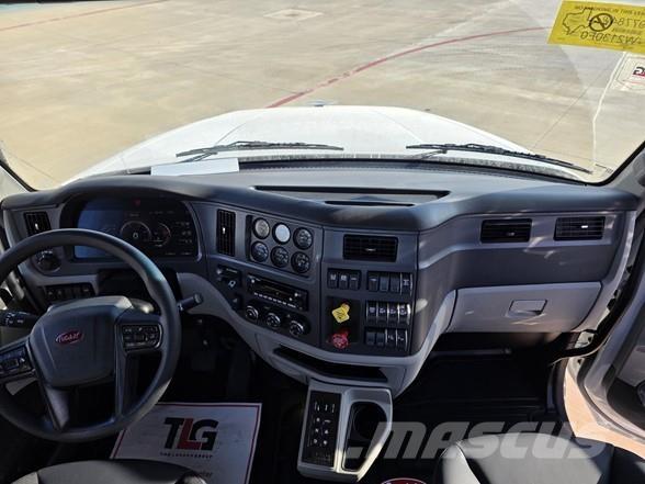 Peterbilt 567 Грузовики-Самосвалы