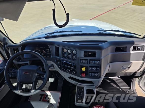 Peterbilt 567 Грузовики-Самосвалы