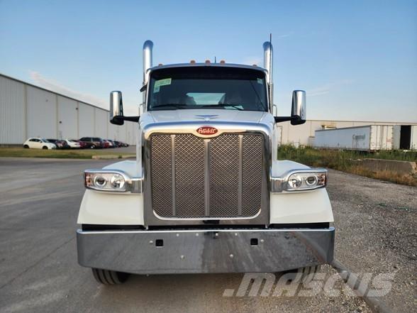 Peterbilt 567 Седельные тягачи