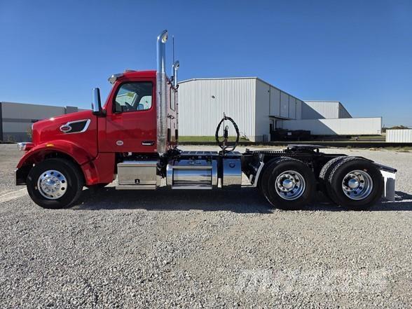 Peterbilt 567 Седельные тягачи