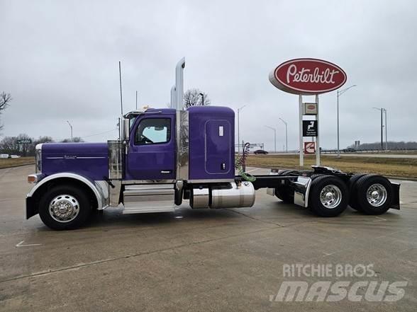 Peterbilt 589 Седельные тягачи
