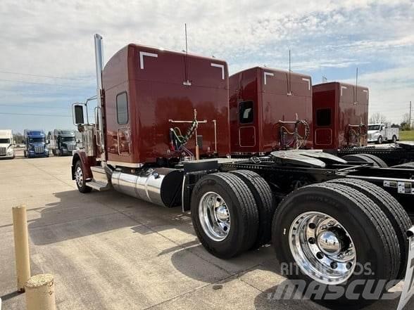 Peterbilt 589 Седельные тягачи