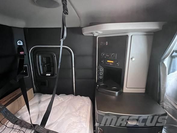 Peterbilt 589 Седельные тягачи