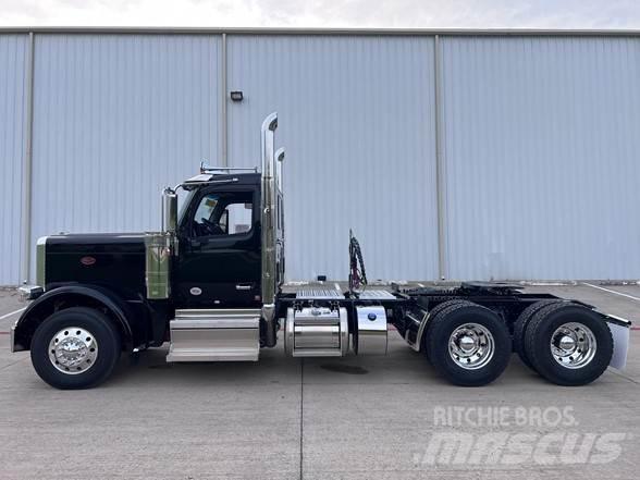 Peterbilt 589 Седельные тягачи