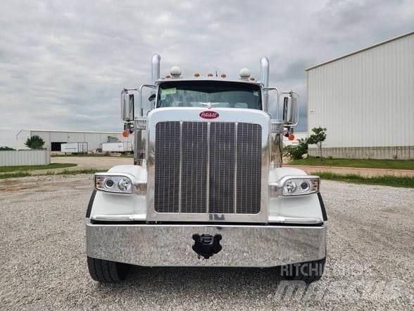 Peterbilt 589 Седельные тягачи