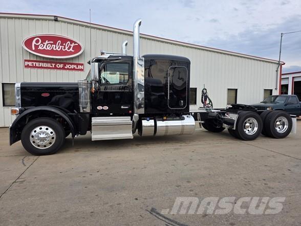 Peterbilt 589 Седельные тягачи
