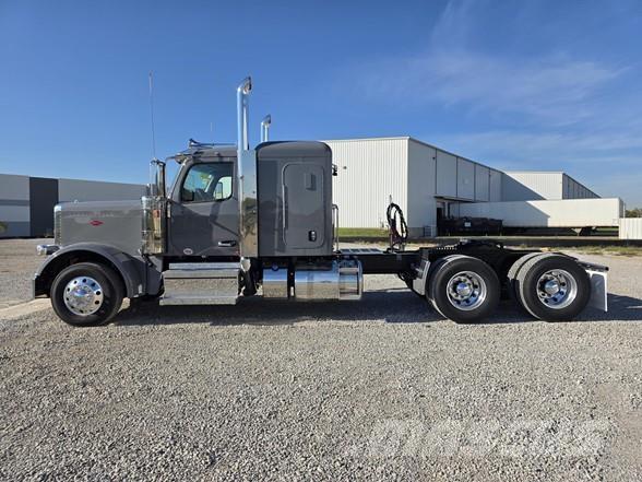 Peterbilt 589 Седельные тягачи