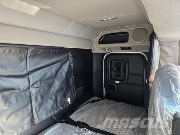 Peterbilt 589 Седельные тягачи